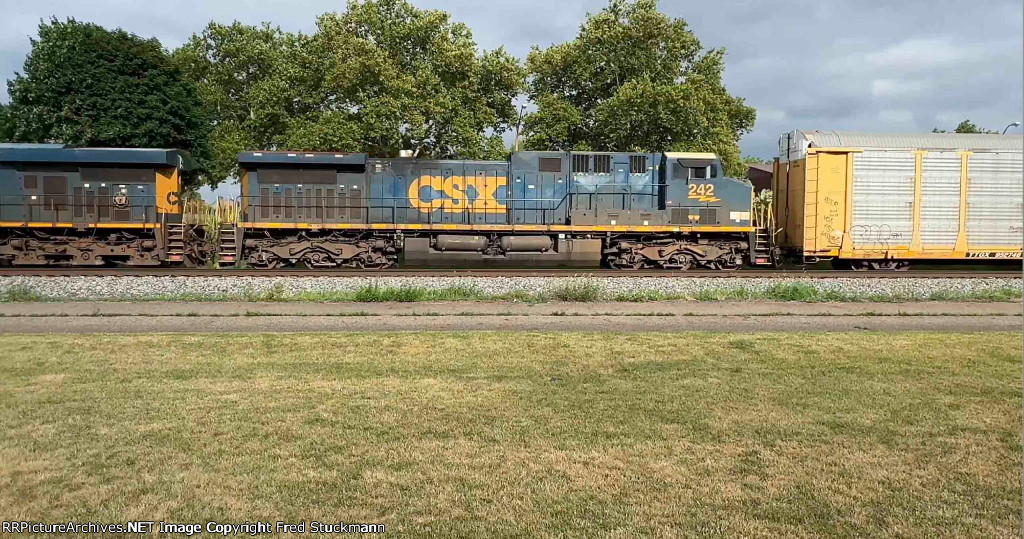 CSX 242